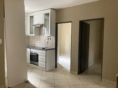 2 Bedroom Apartment For Sale in Soweto - img
