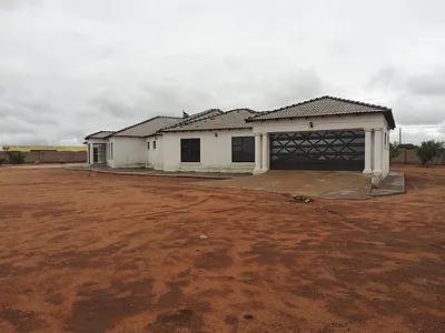 4 Bedroom House For Sale in Polokwane - img