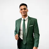 Venolan Naidoo - Yp5O.webp