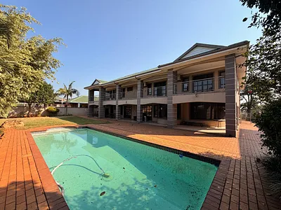 5 Bedroom House To Rent in Umhlanga - myCU.webp