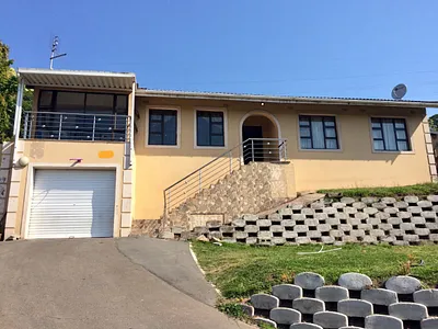 3 Bedroom House To Rent in Pinetown - oRi0.webp