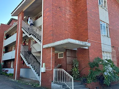 2.5 Bedroom Apartment For Sale in Durban - 2AJc.webp
