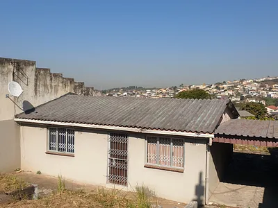 2 Bedroom House For Sale in Chatsworth - gSkB.webp