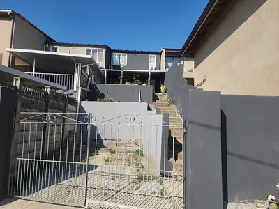 2 Bedroom House For Sale in Phoenix - Dgps.webp