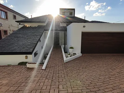 5 Bedroom House For Sale in Durban - MH40.webp