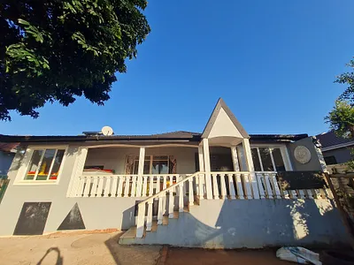 3 Bedroom House For Sale in Durban North - a5Ep.webp