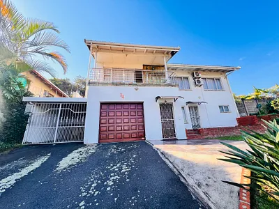 3 Bedroom House For Sale in Isipingo - 4HxX.webp
