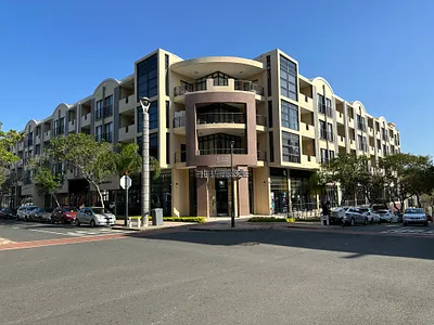 2 Bedroom Apartment For Sale in Umhlanga - zuyJ.webp