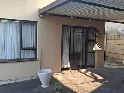 2 Bedroom Apartment To Rent in Chatsworth - watO.webp