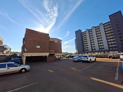 1 Bedroom Apartment For Sale in Durban - w252.webp