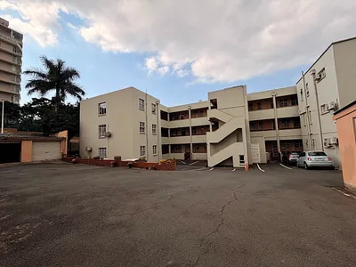 1 Bedroom Apartment To Rent in Durban - QZ28.webp