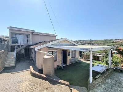 5 Bedroom House For Sale in Durban - O4RY.webp