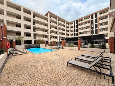 2 Bedroom Apartment For Sale in Umhlanga - spKh.webp