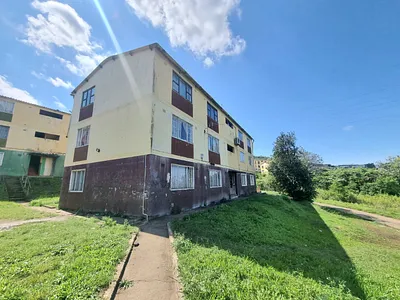 2 Bedroom Apartment For Sale in Durban - XGy3.webp