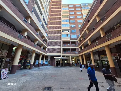 2 Bedroom Apartment For Sale in Durban - 3bZL.webp