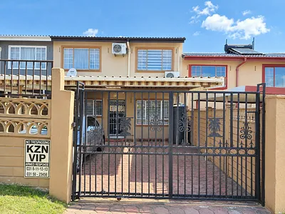 4 Bedroom House To Rent in Phoenix - img
