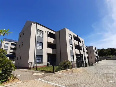 2 Bedroom Apartment For Sale in Amanzimtoti - 6PYu.webp