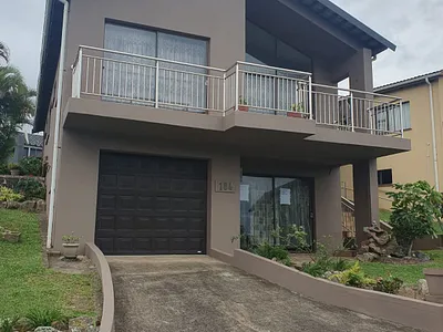 4 Bedroom Townhouse For Sale in Hibberdene - 6TPF.webp