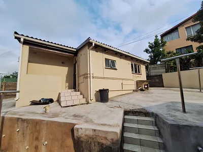 1 Bedroom Apartment To Rent in Chatsworth - qfsX.webp