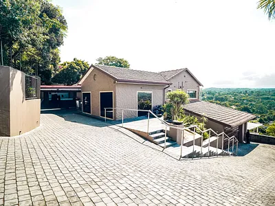 4 Bedroom House For Sale in Durban - Xu1v.webp