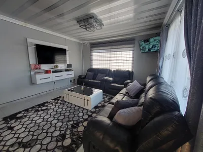 4 Bedroom House For Sale in Durban - 9xNS.webp