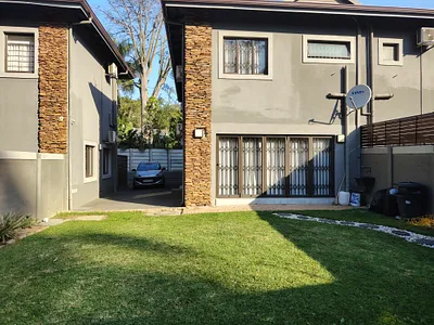 3 Bedroom Townhouse To Rent in Durban - P33F.webp