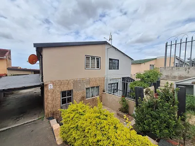 3 Bedroom House To Rent in Chatsworth - DdhN.webp