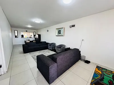 3 Bedroom Apartment To Rent in Durban - HrIy.webp