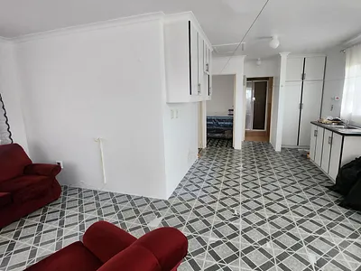 2 Bedroom Apartment To Rent in Chatsworth - 3Jm8.webp