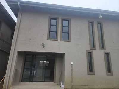 3 Bedroom Apartment For Sale in Phoenix - vI56.webp