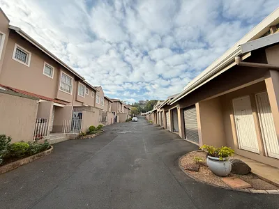 2 Bedroom Apartment For Sale in Durban - MdUl.webp