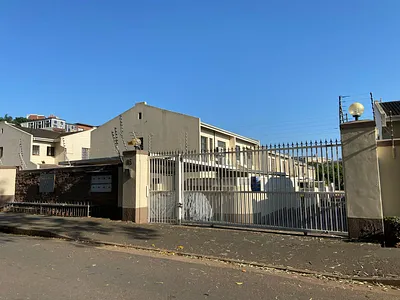 3 Bedroom Townhouse For Sale in Durban - YYuy.webp