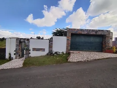 4 Bedroom House For Sale in Durban - T0be.webp