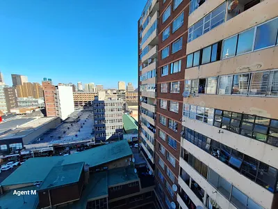 1 Bedroom Apartment For Sale in Durban - bitq.webp