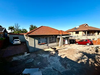 3 Bedroom House For Sale in Durban - P3qk.webp