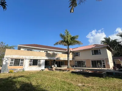 4 Bedroom Apartment To Rent in Durban North - jjSU.webp