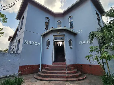 2.5 Bedroom Apartment For Sale in Durban - WbQU.webp