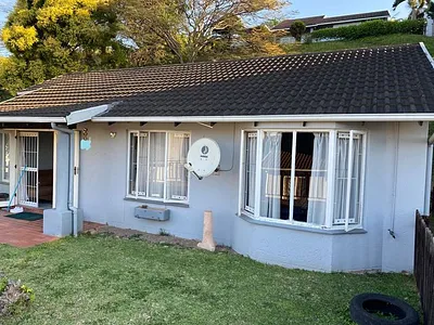 3 Bedroom Townhouse For Sale in Pinetown - fGfS.webp