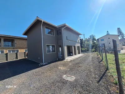 2 Bedroom Apartment To Rent in Queensburgh - tD5j.webp