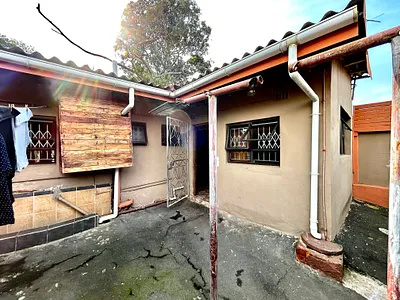 1 Bedroom Apartment To Rent in Durban - oGAz.webp
