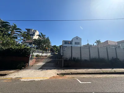 2 Bedroom Apartment To Rent in Durban - hibI.webp