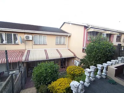 4 Bedroom Apartment For Sale in Durban - vnEo.webp