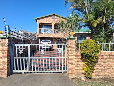 4 Bedroom House For Sale in Phoenix - gq5W.webp