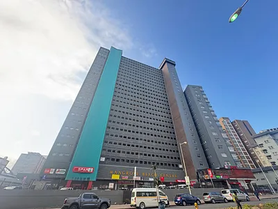 2.5 Bedroom Apartment For Sale in Durban - 5LnC.webp