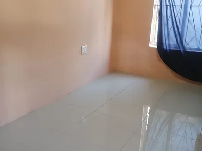1 Bedroom Apartment To Rent in Chatsworth - stfU.webp