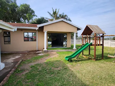 3 Bedroom House To Rent in Queensburgh - ZwTK.webp