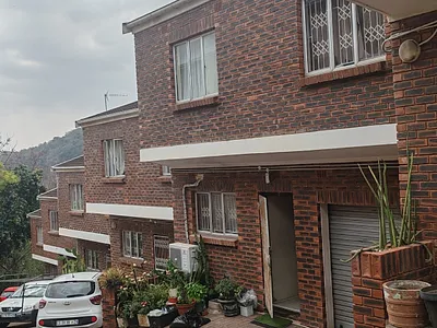 3 Bedroom Apartment For Sale in Durban - svWJ.webp