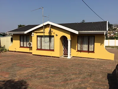 3 Bedroom House To Rent in Kloof - QV20.webp