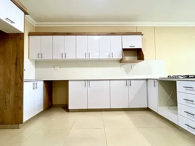 3 Bedroom Apartment To Rent in La Mercy - C7sC.webp