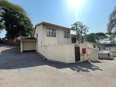 3 Bedroom Townhouse For Sale in Durban - z19v.webp